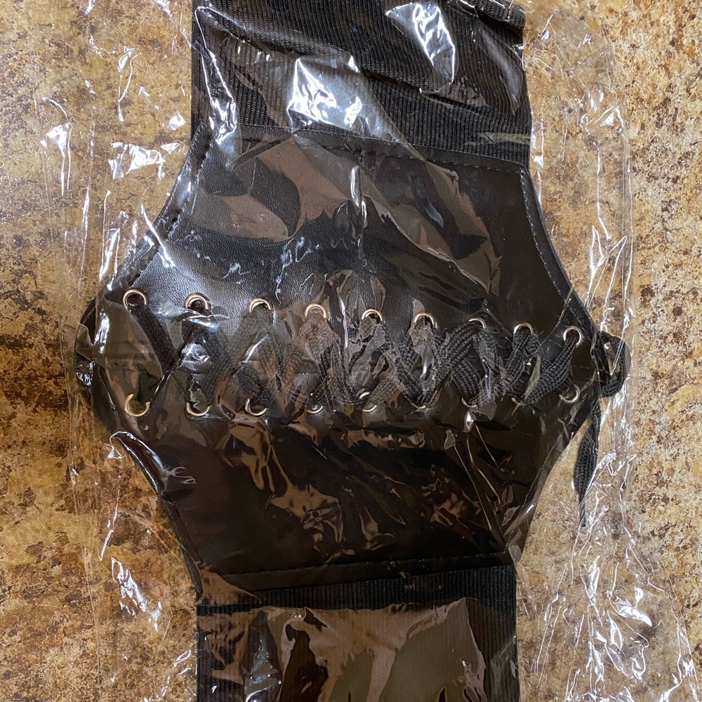 New Beautiful Waist Corset Belts - Picture 2 of 5